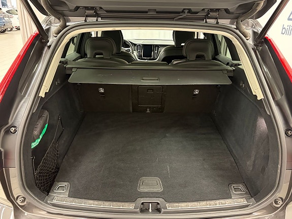 Volvo XC60 18 of 20