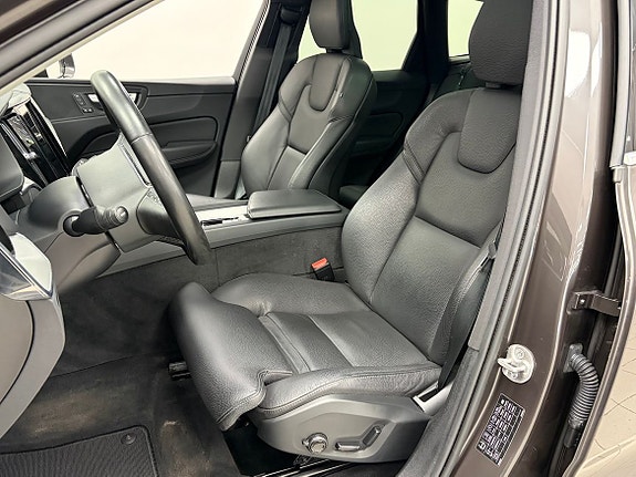 Volvo XC60 7 of 20