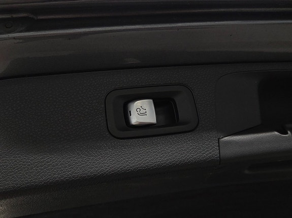 Mercedes-Benz E220 14 of 21