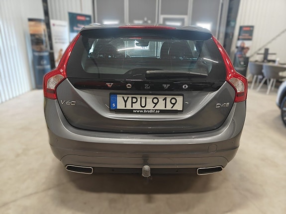 Volvo V60 7 of 16
