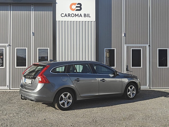 Volvo V60 3 of 16