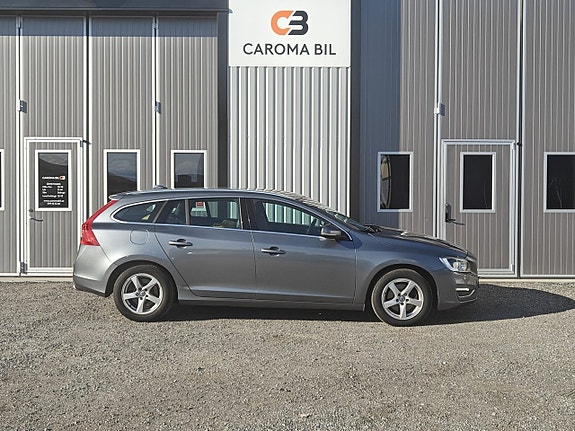 Volvo V60 4 of 16
