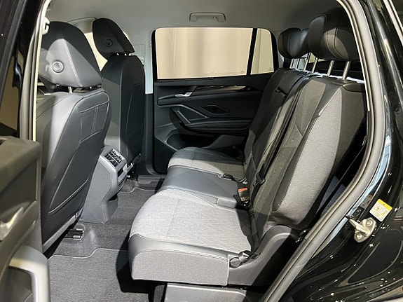 Volkswagen Tayron 7 of 17