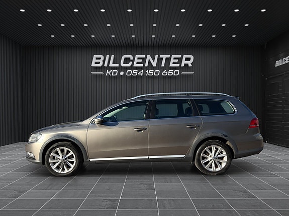 Volkswagen Passat Alltrack 4 of 20