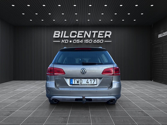 Volkswagen Passat Alltrack 8 of 20
