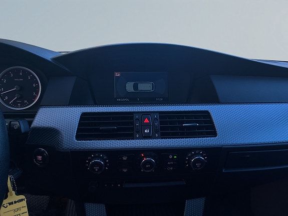 BMW 525 11 of 22