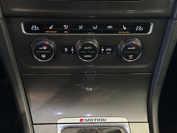 Volkswagen Golf Alltrack 21 of 25