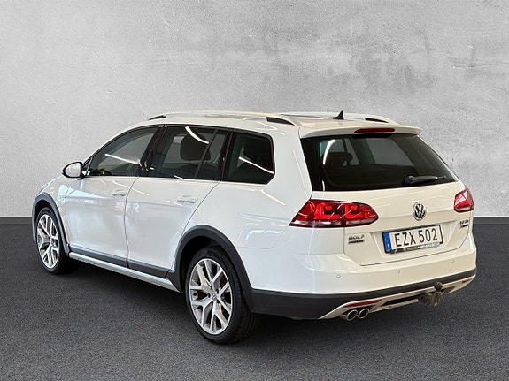 Volkswagen Golf Alltrack 3 of 25