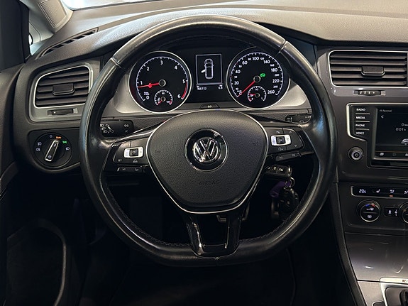 Volkswagen Golf Alltrack 16 of 25