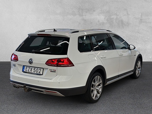 Volkswagen Golf Alltrack 5 of 25