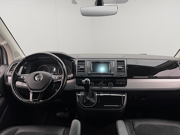 Volkswagen Multivan 17 of 30