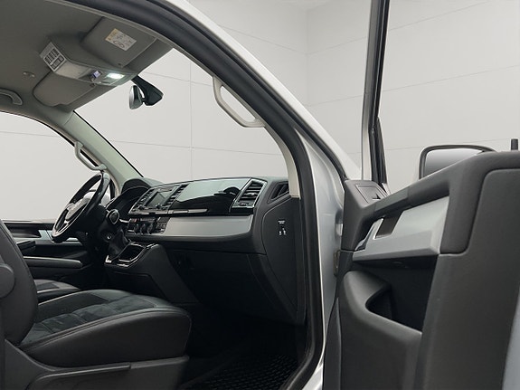 Volkswagen Multivan 29 of 30