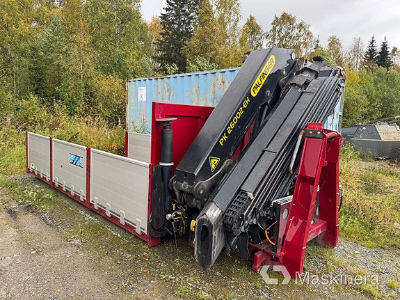 Kranflak CMT med Palfingerkran