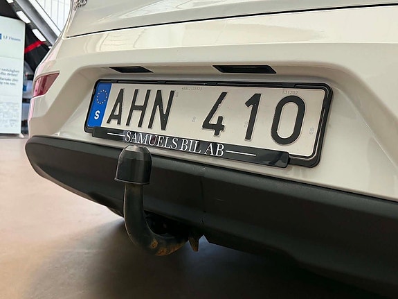 Volvo V40 9 of 28
