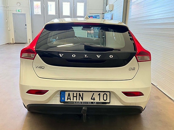 Volvo V40 5 of 28