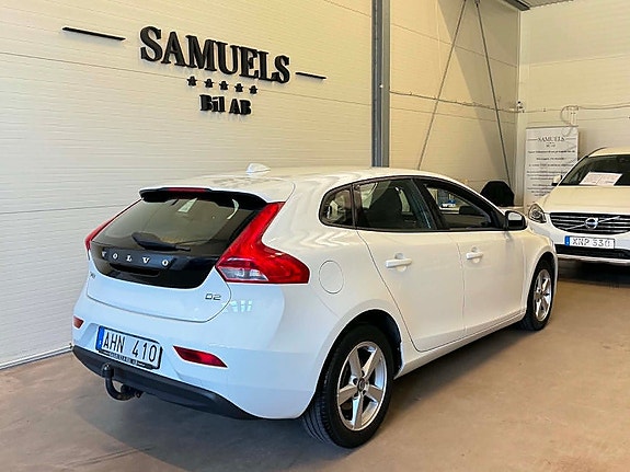 Volvo V40 10 of 28