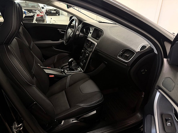 Volvo V40 5 of 8