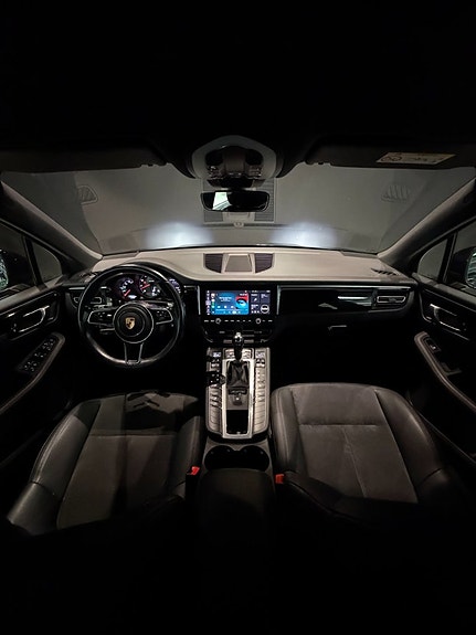 Porsche Macan S 16 of 16