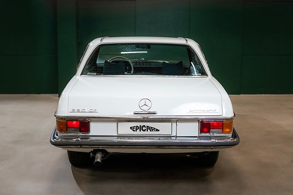 Mercedes-Benz W114 6 of 22