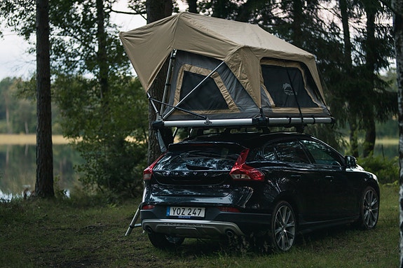 Volvo V40 Cross Country 2 of 24