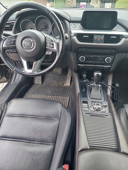 Mazda 6 3 of 6