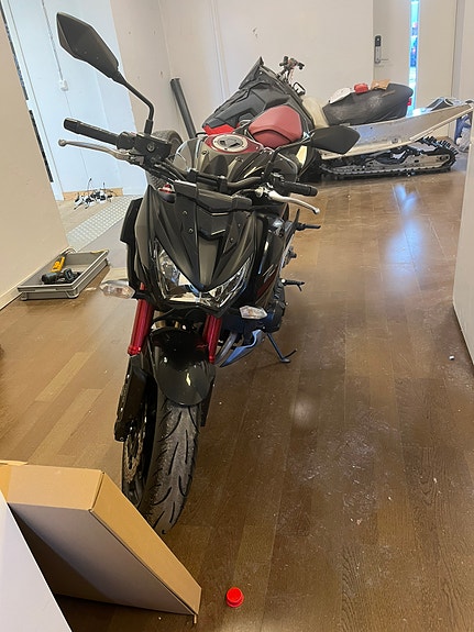 Kawasaki Z800 4 of 5