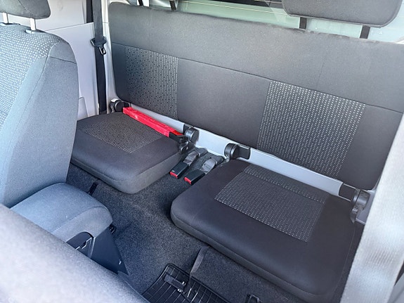 Mitsubishi L200 17 of 21