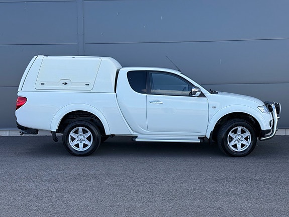 Mitsubishi L200 3 of 21