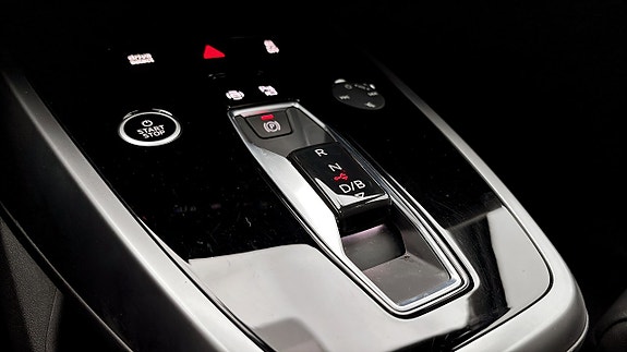Audi Q4 e-tron 13 of 15