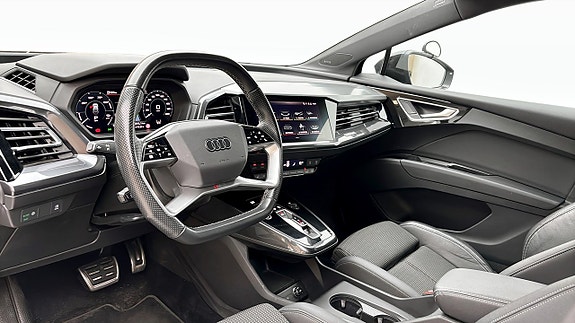 Audi Q4 e-tron 7 of 17