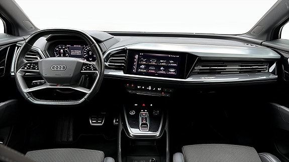 Audi Q4 e-tron 12 of 17