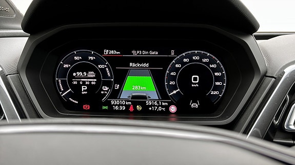 Audi Q4 e-tron 8 of 17