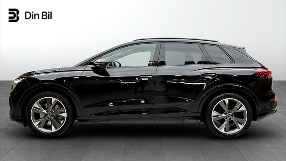Audi Q4 e-tron 2 of 17