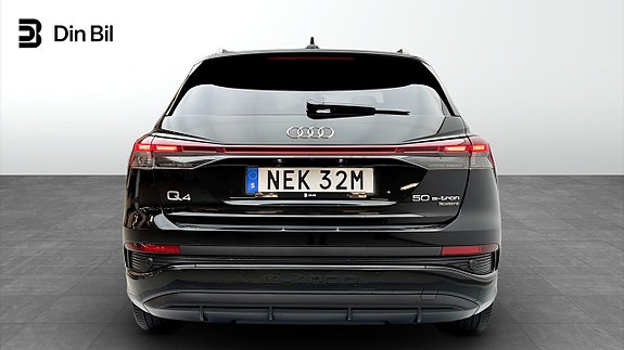 Audi Q4 e-tron 5 of 17