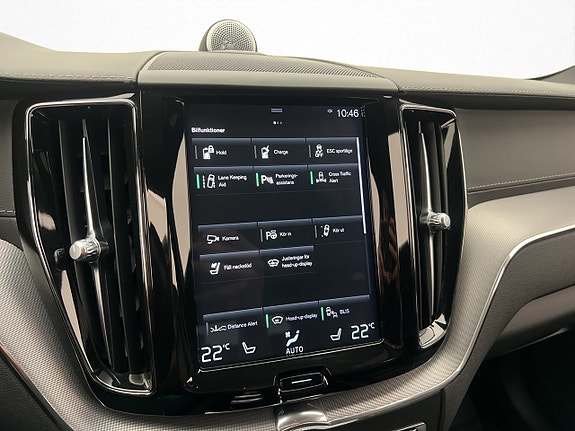 Volvo XC60 22 of 30