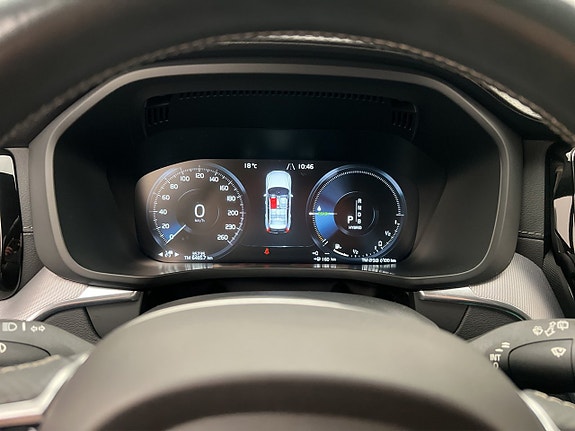 Volvo XC60 15 of 30