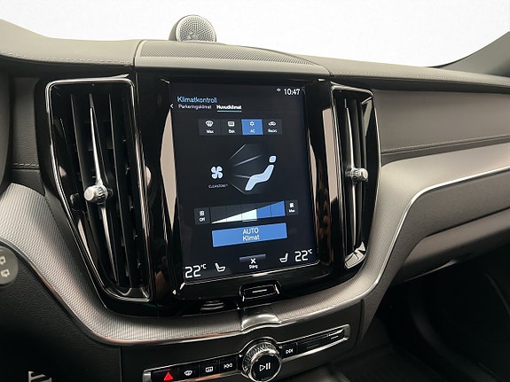 Volvo XC60 23 of 30