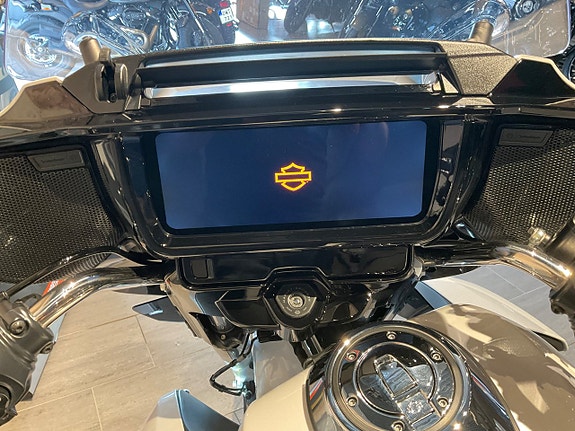 Harley-Davidson STREETGLIDE LIMITED 117 8 of 12
