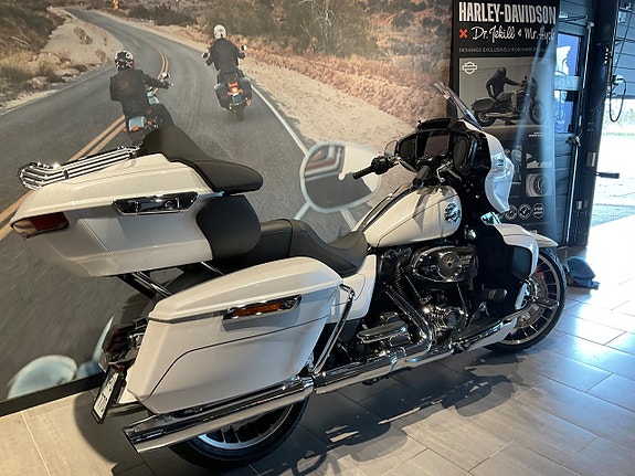 Harley-Davidson STREETGLIDE LIMITED 117 2 of 12