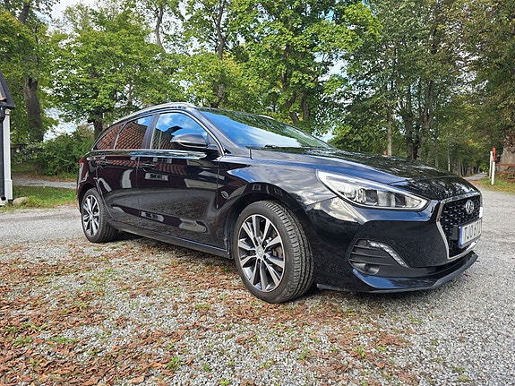 Hyundai i30 2 of 17