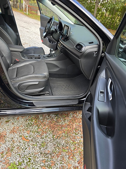 Hyundai i30 10 of 17