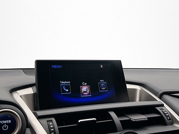 Lexus NX300h 20 of 26
