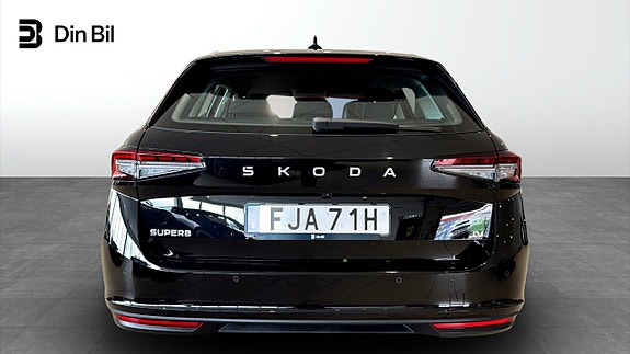 Skoda Superb 5 of 14