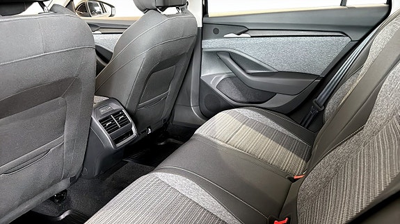 Skoda Superb 12 of 14