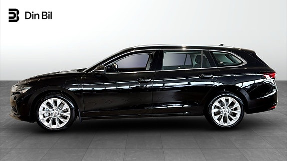 Skoda Superb 2 of 14