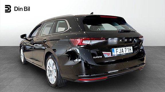 Skoda Superb 3 of 14