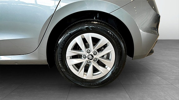 Skoda Fabia 6 of 12