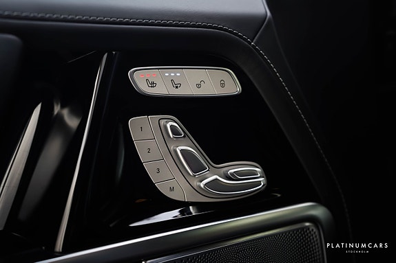 Mercedes-Benz G63 21 of 28