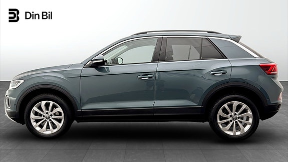 Volkswagen T-Roc 2 of 19