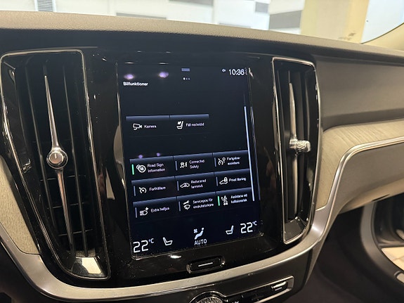 Volvo V60 11 of 19